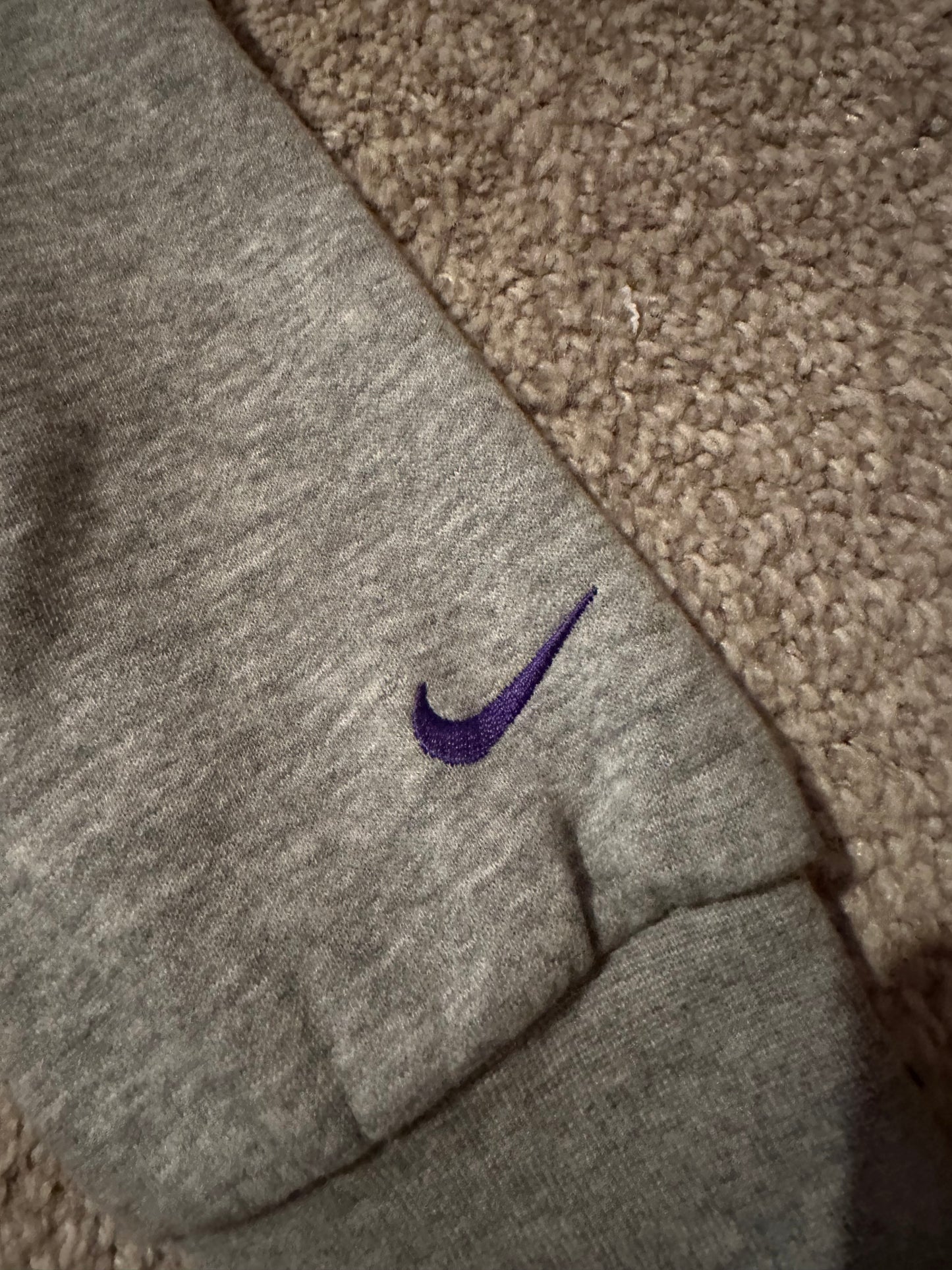 Nike Los Angeles Lakers Hoodie 2022
